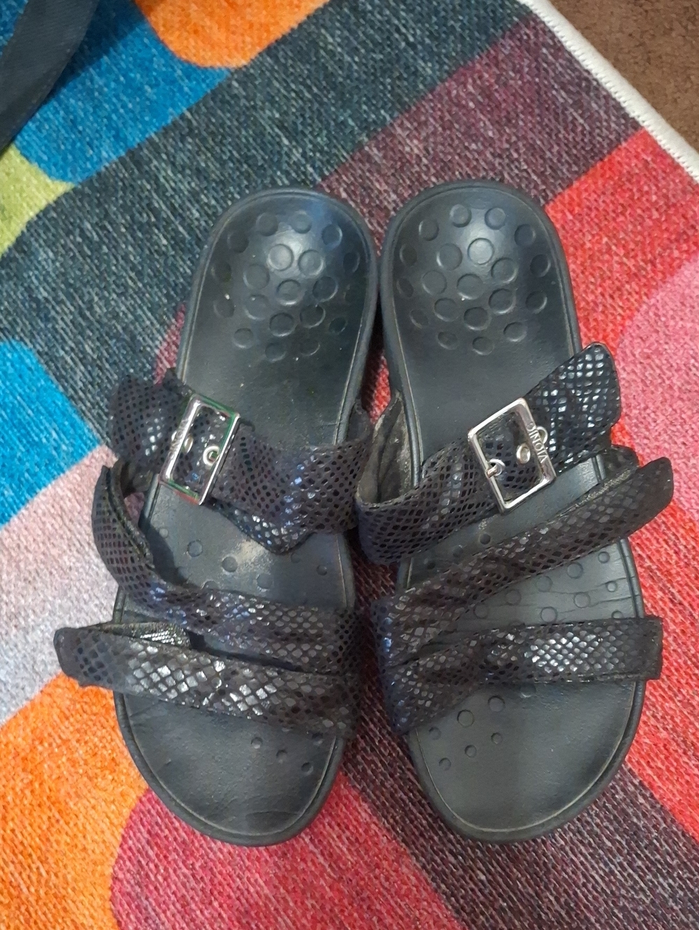 Vionic Black Slide Sandals Sz 8